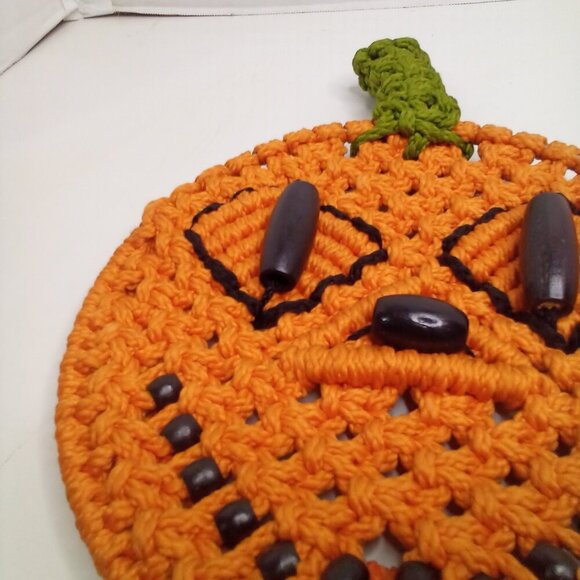 Vintage Macrame Jack O Lantern Pumpkin Handmade Halloween Wall Decor - Picture 4 of 13